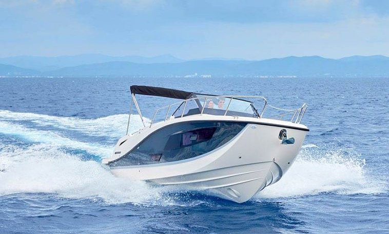 QUICKSILVER 875NSUNDECK de Lizard Boats en Ibiza
