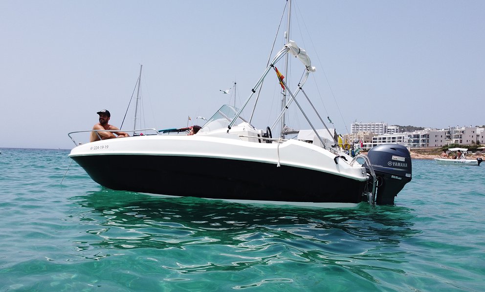 REMUS 525 de Lizard Boats en Ibiza