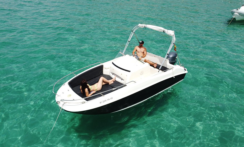 REMUS 525 de Lizard Boats en Ibiza