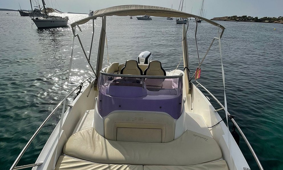 SESSA 27 de Lizard Boats en Ibiza